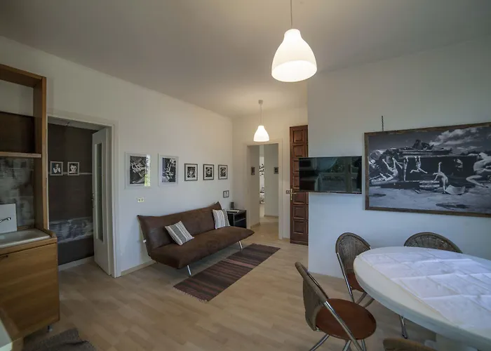 Ritratto Sul Bed & Breakfast Dormelletto